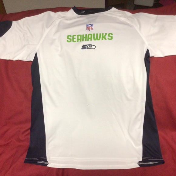 NFL SEATTLE SEAHAWKS tshirt - Picture 1 of 2